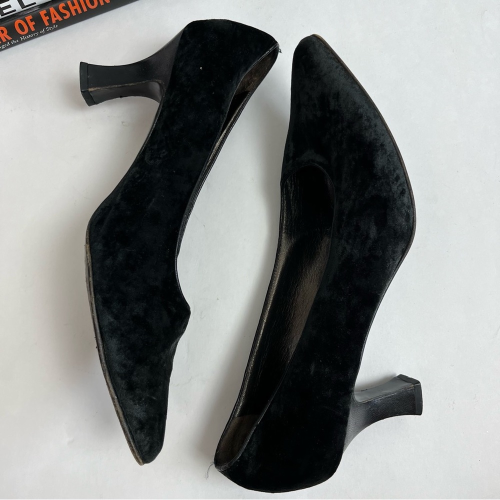 Vintage Salvatore Ferragamo Heels Velvet Evening Pumps - Picture 12 of 14